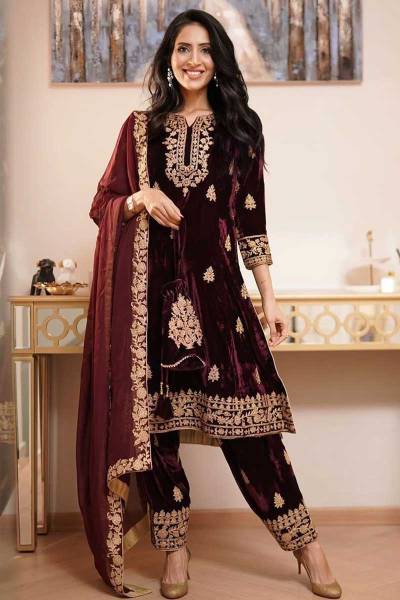 Party Wear Suits Manufacturers in Surat