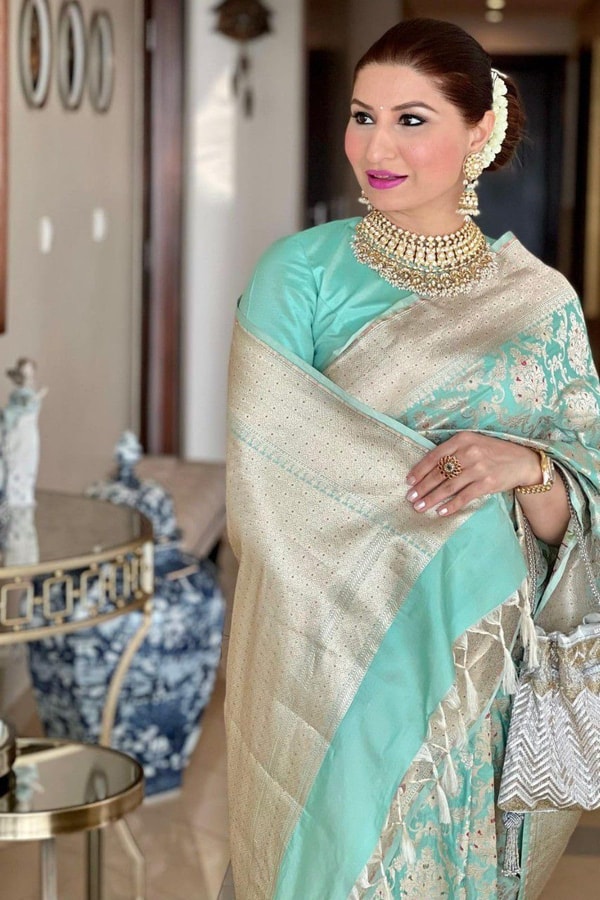 Aqua Green Banarasi Soft Silk Saree with Gold Zari Floral Jaal and Rich Woven Pallu  in Surat
