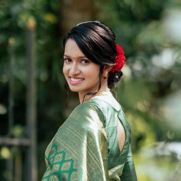 Beautiful Zari Embellishments and Solid Green Jacquard Weave Saree  in Surat