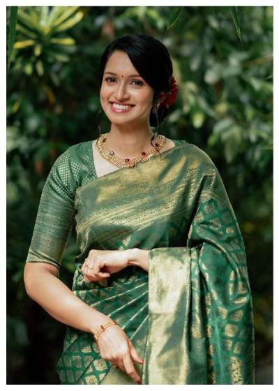 Beautiful Zari Embellishments and Solid Green Jacquard Weave Saree in Surat