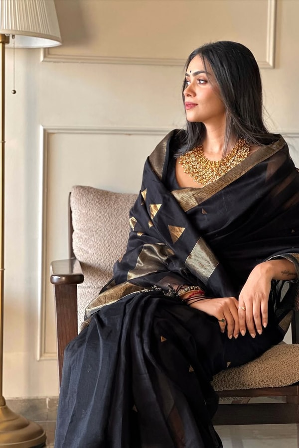 Black Saree with Antique Gold Zari Border, Small Buttis and Sheer Tissue-Look Pallu  in Surat