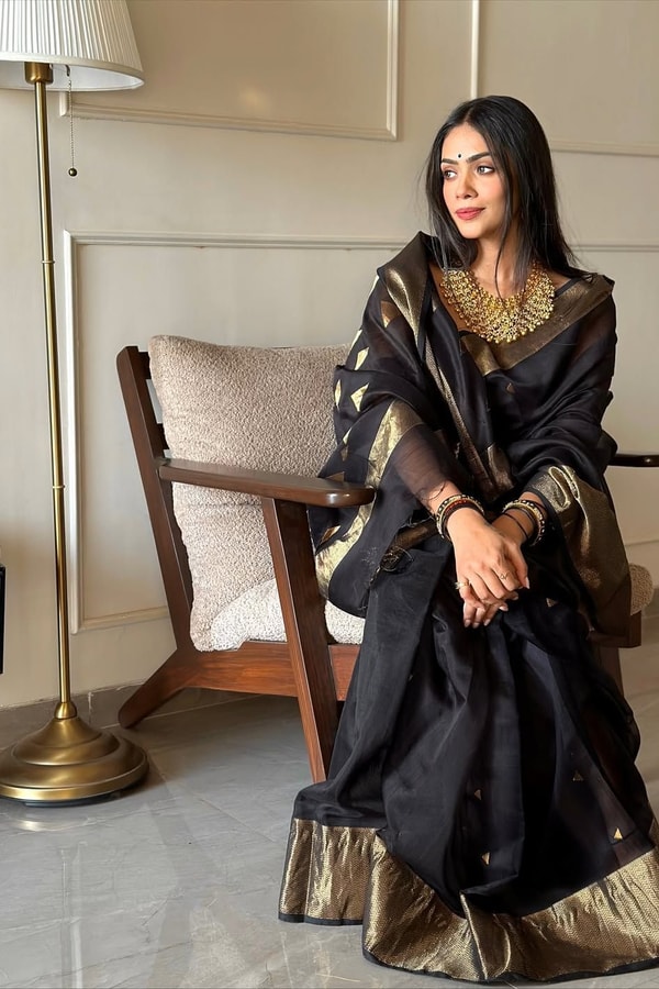 Black Saree with Antique Gold Zari Border, Small Buttis and Sheer Tissue-Look Pallu  in Surat