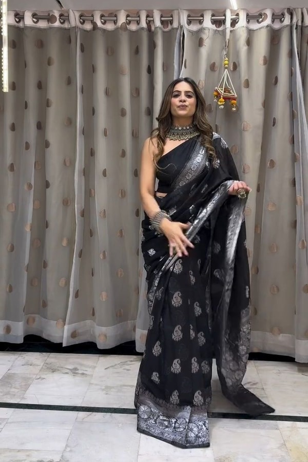 Black Saree with Silver Zari Paisley Buttas and Rich Silver Woven Pallu  in Surat