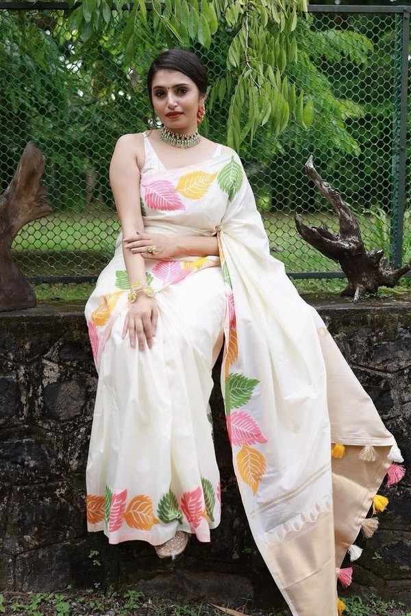 Colourful Leaf Motif Banarasi Soft Silk Saree with Gold and Copper Zari in Off-White and Black  in Surat