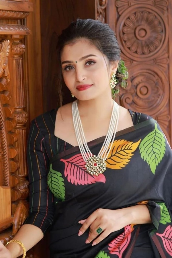 Colourful Leaf Motif Banarasi Soft Silk Saree with Gold and Copper Zari in Off-White and Black  in Surat