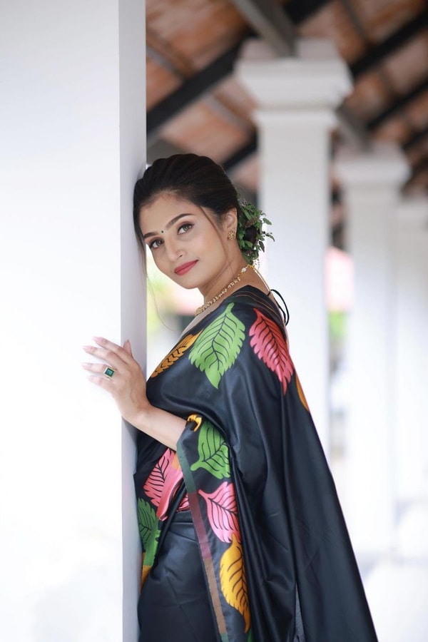 Colourful Leaf Motif Banarasi Soft Silk Saree with Gold and Copper Zari in Off-White and Black  in Surat