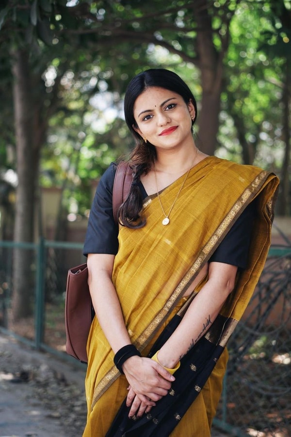 Contrast Border Banarasi Soft Silk Saree with Zari Buttis in Nine Bold Colour Pairs  in Surat