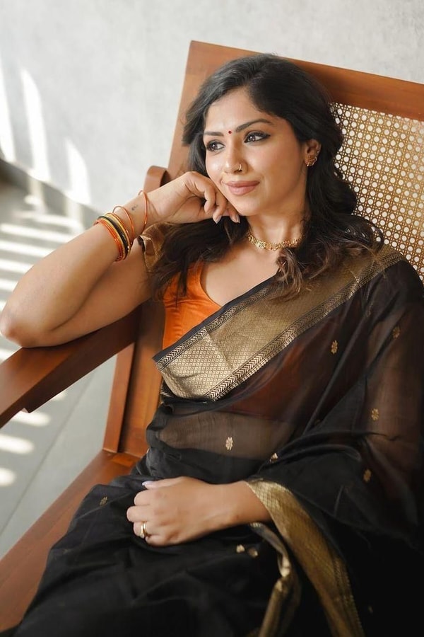Contrast Border Banarasi Soft Silk Saree with Zari Buttis in Nine Bold Colour Pairs  in Surat