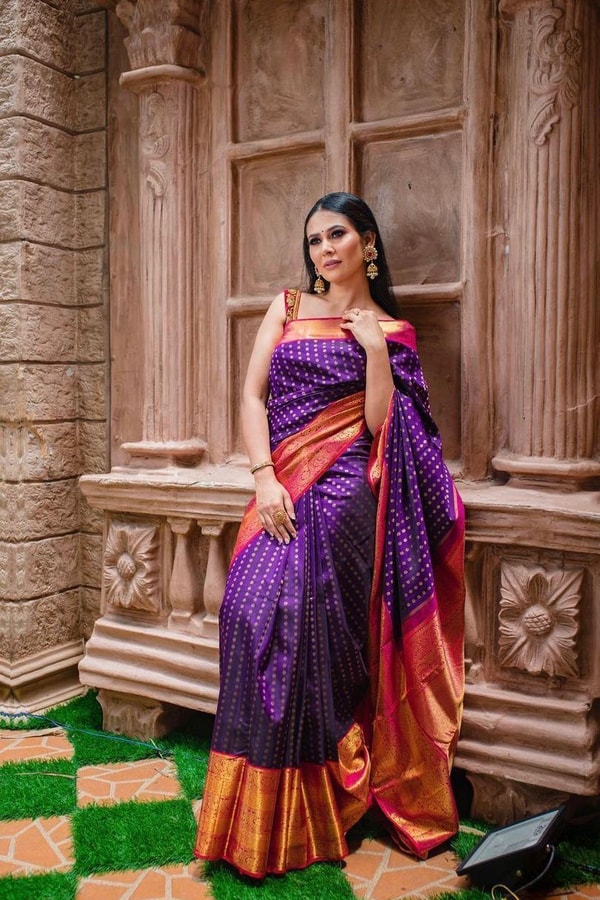 Contrast Pallu Banarasi Soft Silk Saree with Zari Buttis in Purple, Rani Pink and Green  in Surat