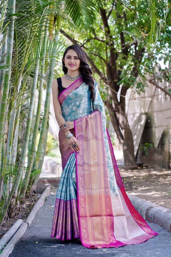 Elegant Allover Floral Jaal with Zari Border Weaving Kanjivaram Saree  in Surat