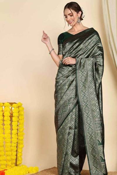 Elegant Banarasi Silk Saree with Intricate Allovar Chex Design and Golden Zari in Surat