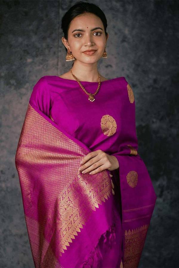 Elegant Golden Butta Banarasi Saree with Richly Detailed Pallu  in Surat