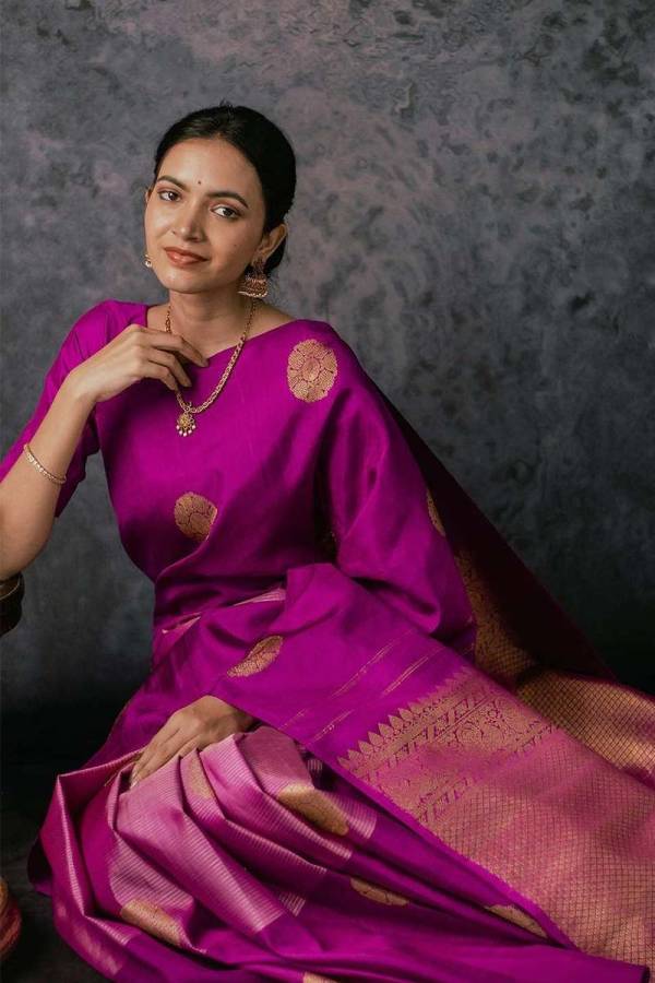 Elegant Golden Butta Banarasi Saree with Richly Detailed Pallu  in Surat