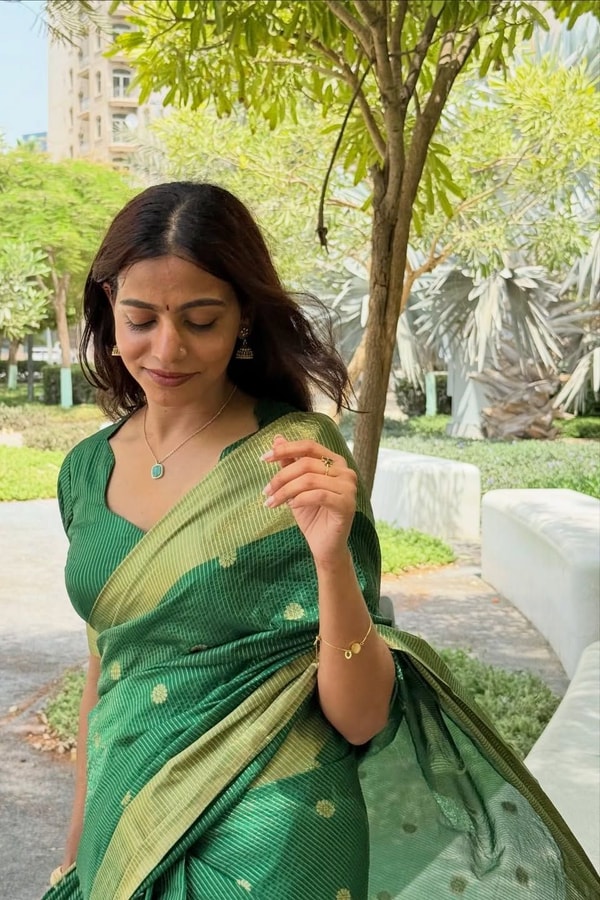 Emerald Green Banarasi Soft Silk Saree with Tiny Gold Zari Buttis and Shimmering Gold Pallu  in Surat