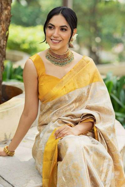 Exquisite Banarasi Saree with Golden Zari Weaving and Floral Designs on the Pallu Manufacturers in Surat