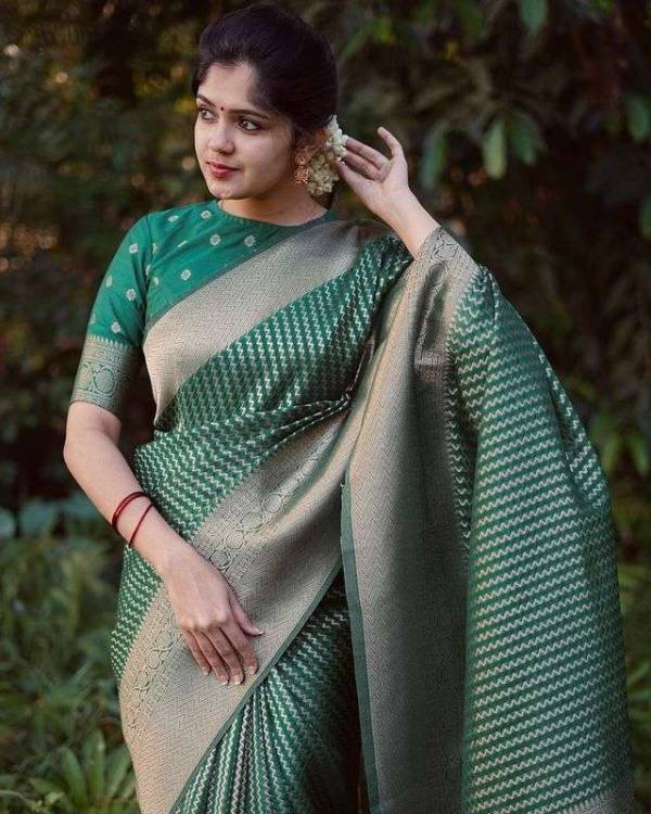 Exquisite Kanjivaram Silk Saree Elegance Embodied in Every Thread  in Surat