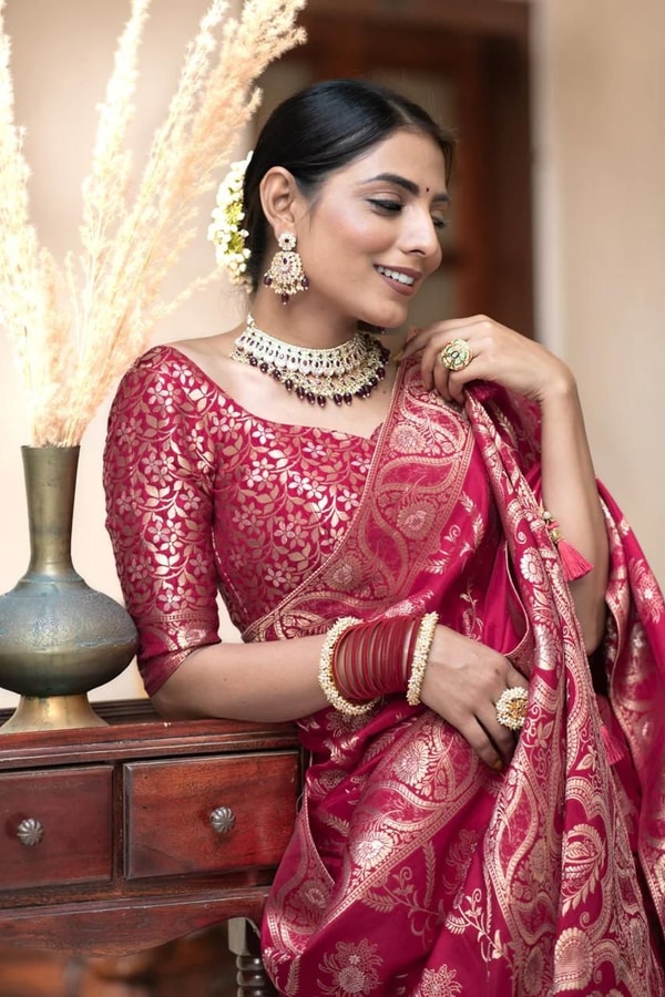 Floral Brocade Banarasi Soft Silk Saree with Gold Zari Weaving in Nine Colours  in Surat