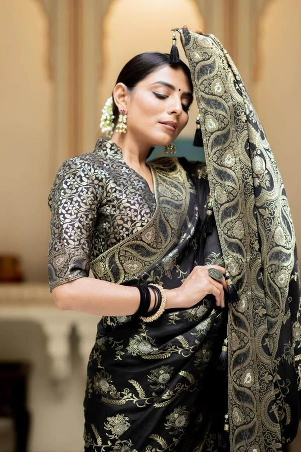 Floral Brocade Banarasi Soft Silk Saree with Gold Zari Weaving in Nine Colours  in Surat