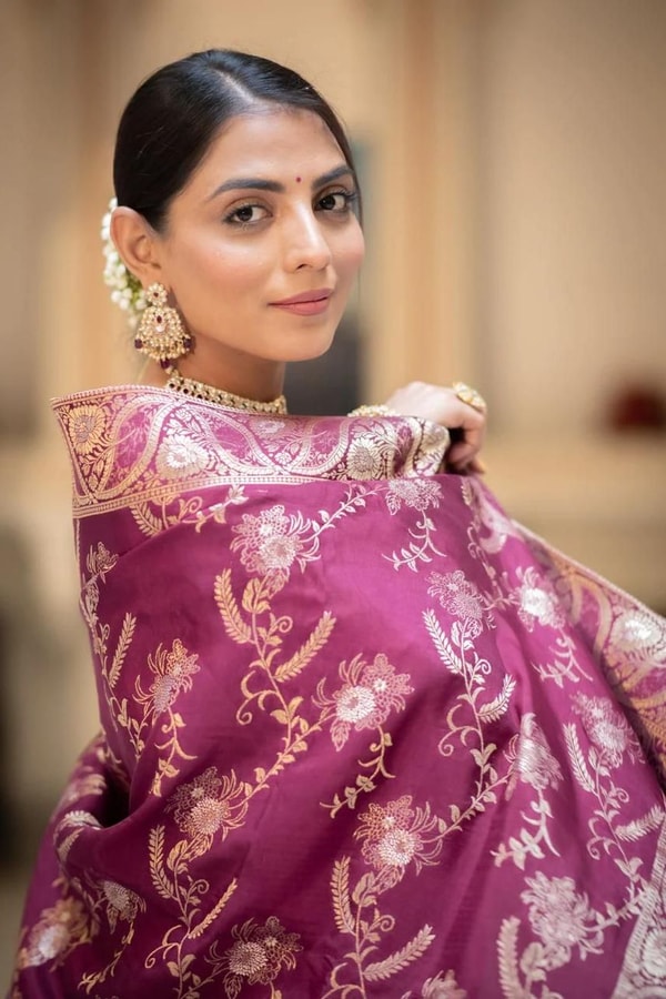 Floral Brocade Banarasi Soft Silk Saree with Gold Zari Weaving in Nine Colours  in Surat