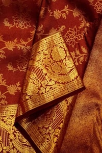 Floral Creeper Jaal Banarasi Soft Silk Saree with Gold Zari Border in Royal Blue and Maroon  in Surat