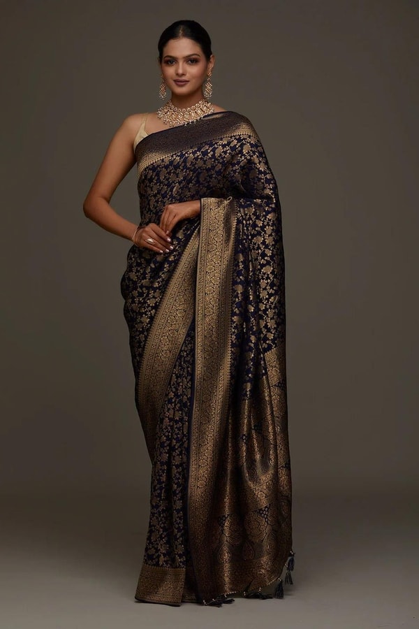 Floral Zari Jaal Banarasi Soft Silk Saree with Paisley Gold Pallu in Navy Blue and Maroon  in Surat