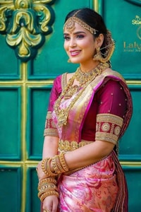 Fuchsia Pink Kanchipuram Style Banarasi Soft Silk Saree with Contrast Wine Brocade Border  in Surat