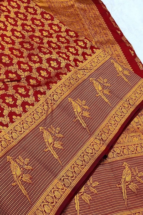 Geometric Zari Jaal Banarasi Soft Silk Saree with Bird Motif Border in Maroon and Red  in Surat