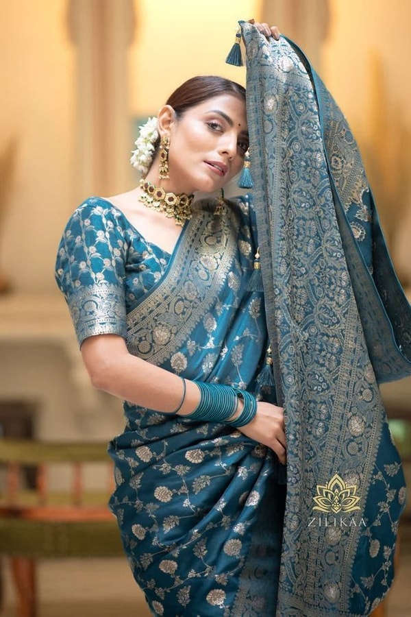 Gold Zari Brocade Floral Jaal Banarasi Soft Silk Saree in Seven Pastel and Jewel Shades  in Surat