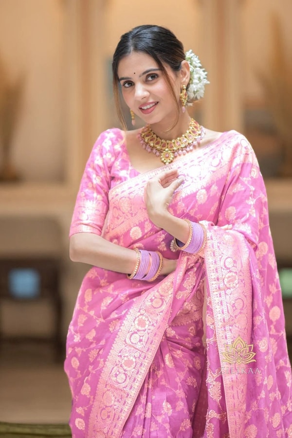 Gold Zari Brocade Floral Jaal Banarasi Soft Silk Saree in Seven Pastel and Jewel Shades  in Surat