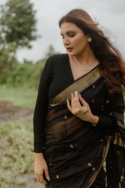Gold Zari Butti Banarasi Soft Silk Saree with Striped Zari Pallu in Five Deep Shades in Surat