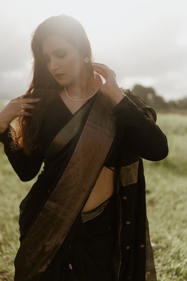 Gold Zari Butti Banarasi Soft Silk Saree with Striped Zari Pallu in Five Deep Shades  in Surat
