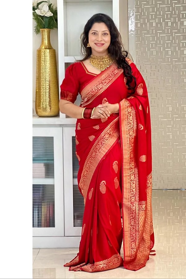 Gold Zari Leaf Butti Banarasi Soft Silk Saree with Rich Zari Pallu in Blue, Pink, Red and Wine  in Surat