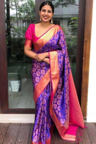 Golden Elegance Banarasi Silk Sarees with Intricate Design Manufacturers in Surat
