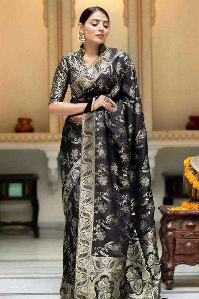 Golden Elegance Banarasi Soft Silk Saree with Intricate Design in Surat