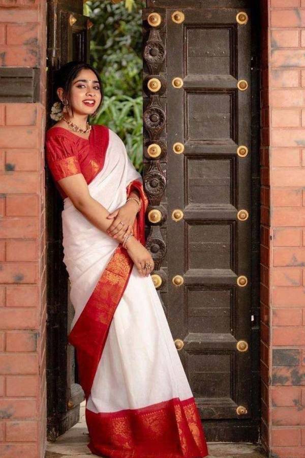 Golden Heavy Border Rich Pallu Peacock Design Saree  in Surat