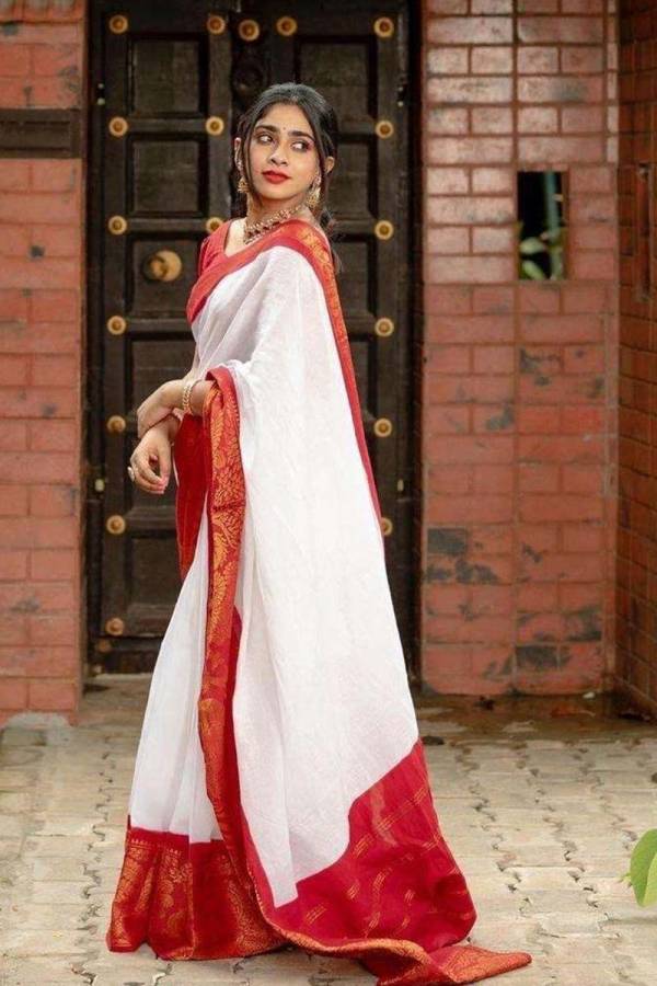 Golden Heavy Border Rich Pallu Peacock Design Saree  in Surat