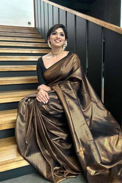 Golden Rich Pallu Saree with Flower Design and All Over Golden Zari Weaving Saree in Surat