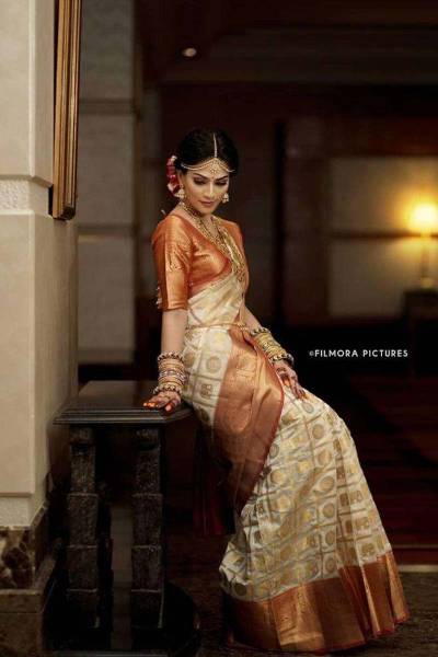 Golden Rich Pallu with Allover Box Design Saree in Surat
