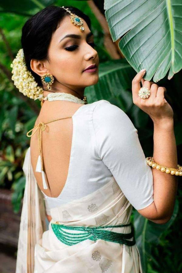 Golden Zari Weaving Jacquard Saree with Rich Pallu and Beautiful Weaving Blouse  in Surat