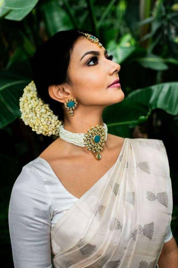 Golden Zari Weaving Jacquard Saree with Rich Pallu and Beautiful Weaving Blouse  in Surat