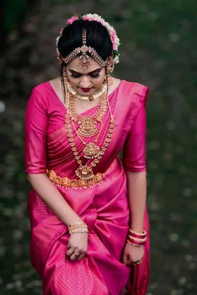 Graceful Elegance Silver Zari Weave Saree with Rich Pallu in Surat