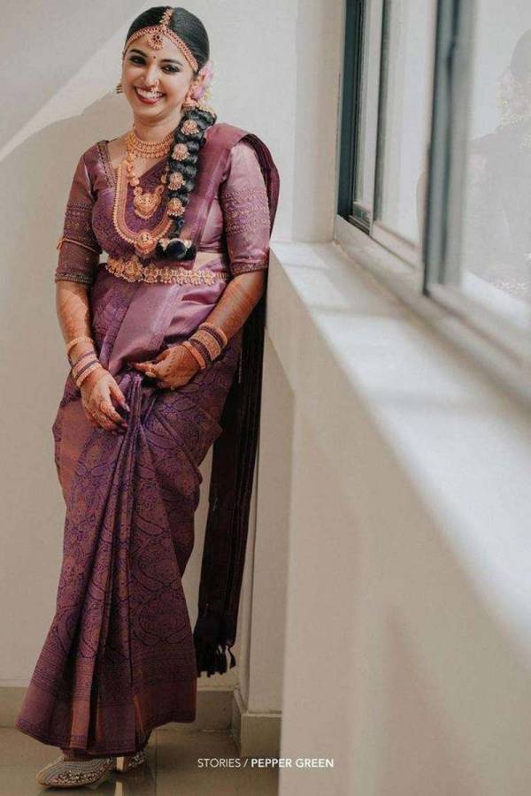 Kanjivaram Silk with Golden Borders Desing Saree  in Surat