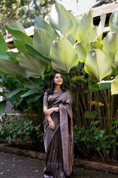Kanjivaram Soft Silk Saree with All Over Zari Weaving Flower Design in Surat