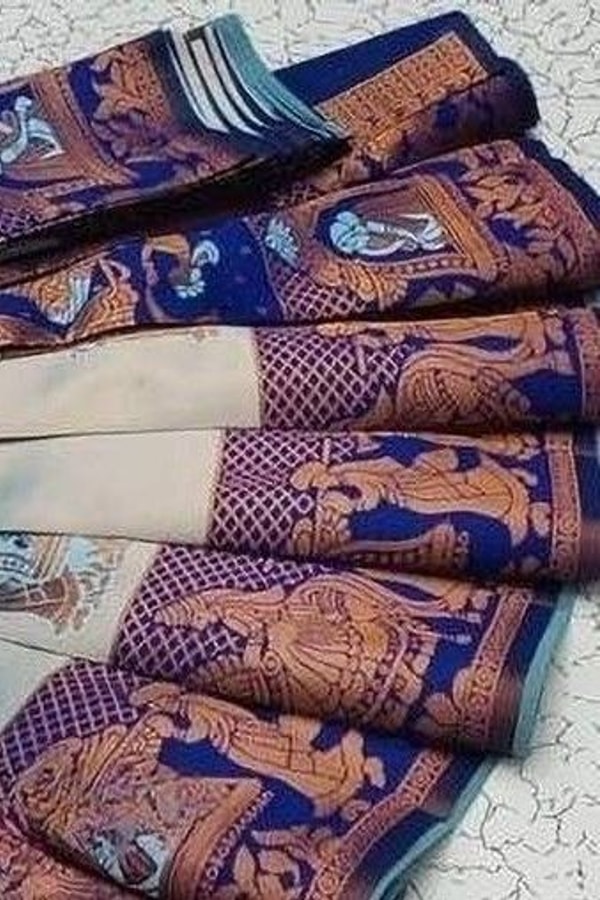 Kanjivaram Style Banarasi Soft Silk Saree with Contrast Figurative Zari Border in Eight Pairings  in Surat