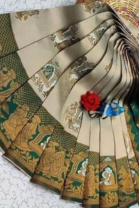 Kanjivaram Style Banarasi Soft Silk Saree with Contrast Figurative Zari Border in Eight Pairings  in Surat