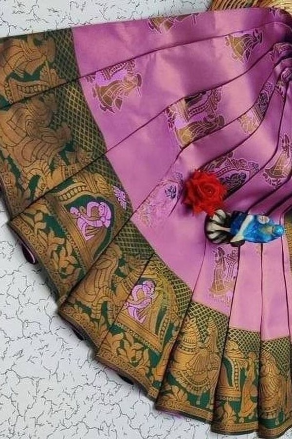 Kanjivaram Style Banarasi Soft Silk Saree with Contrast Figurative Zari Border in Eight Pairings  in Surat