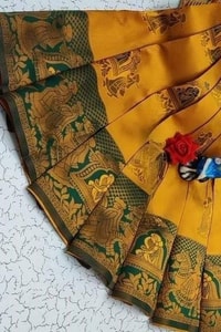 Kanjivaram Style Banarasi Soft Silk Saree with Contrast Figurative Zari Border in Eight Pairings  in Surat