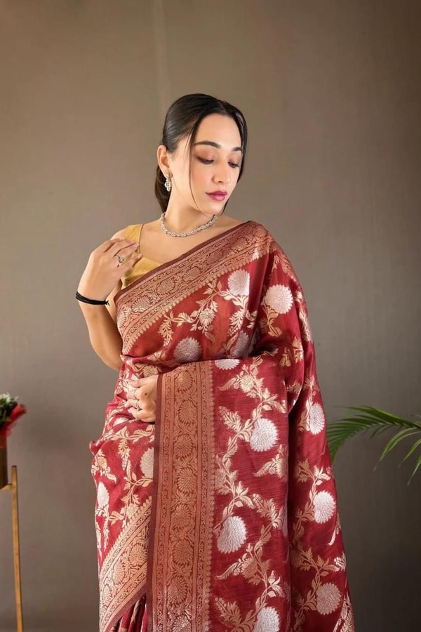 Large Floral Butta Banarasi Soft Silk Saree with Gold and Silver Zari in Seven Colours  in Surat