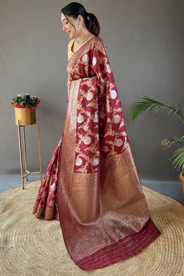 Large Floral Butta Banarasi Soft Silk Saree with Gold and Silver Zari in Seven Colours  in Surat