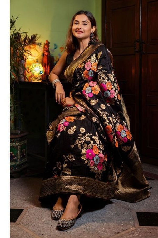Large Floral Motif Banarasi Soft Silk Saree in Five Shades with Gold Zari Border  in Surat